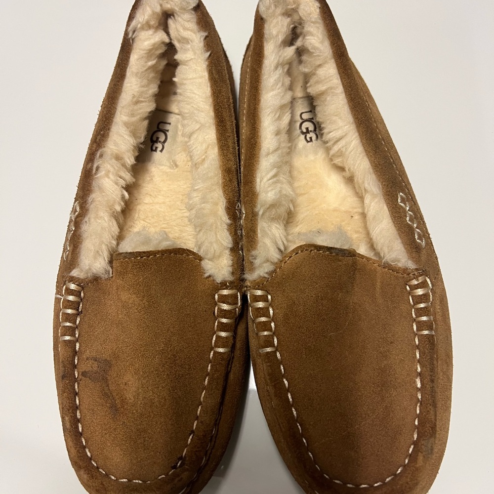 UGG Ansley Chestnut Brown Suede Shearling Moccasin. EUC